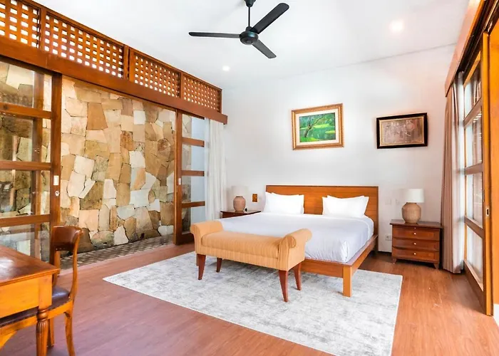 Villa Str Bali Luxury Tropical Seminyak
